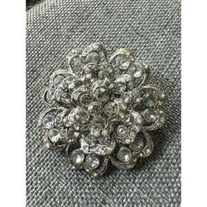 Vintage Rhinestone Flower Brooch Silvertone Clear Scarf Lapel Cocktail Formal